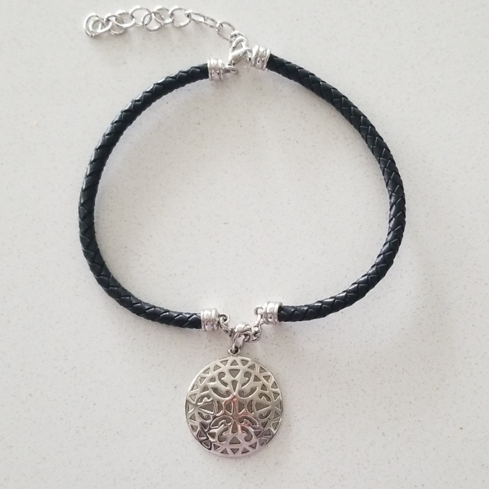 Black and Silver Women's Necklace